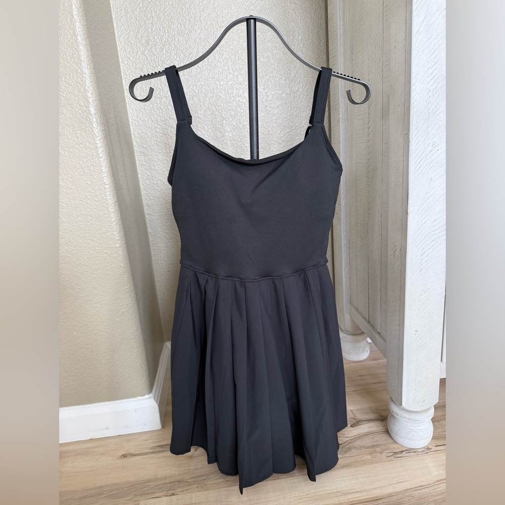 Black Sports Sleeveless Dress